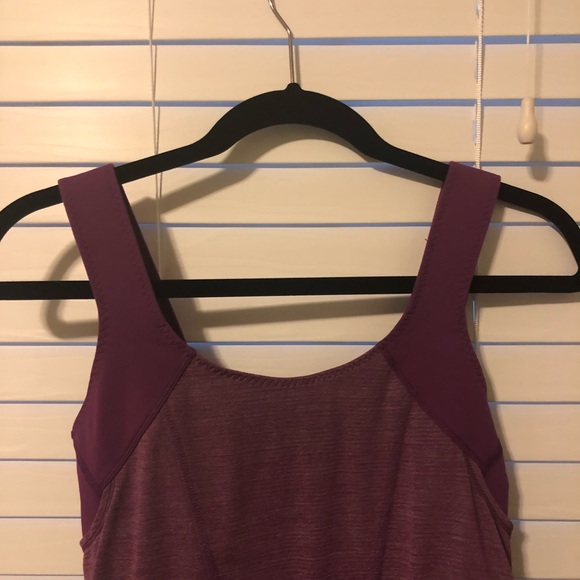 Lulu lemon tank with adjustable waist/hip - Picture 5 of 8